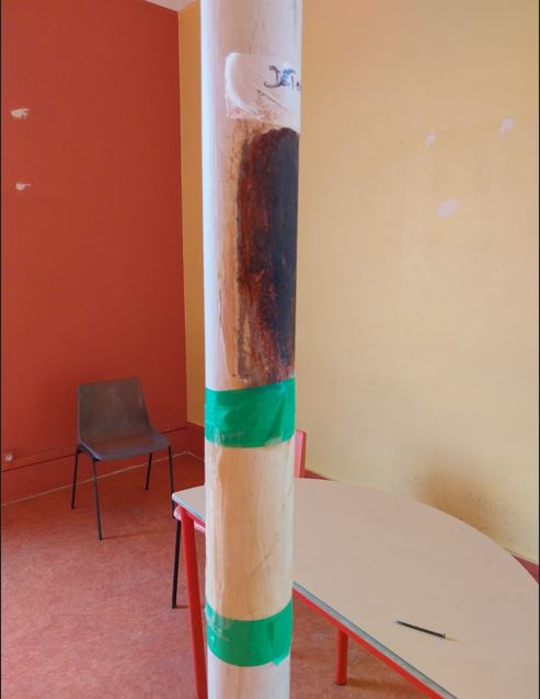 Comment déplomber les écoles ? Cas concret du déplombage d’une colonne dans une salle de classe.